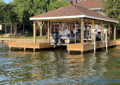 The boat lift company lake conroe livingston houston town ponds overhead boat lift cable lift