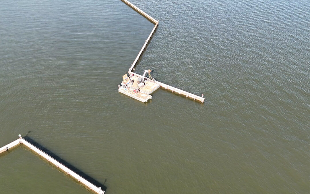 Breakwater Installation – Bentwater on Lake Conroe