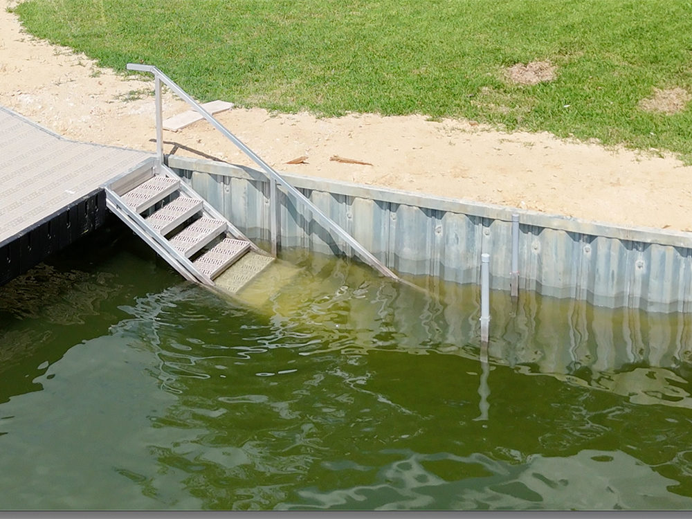 Heavy Duty Aluminum Dock Construction on Texas Lakes